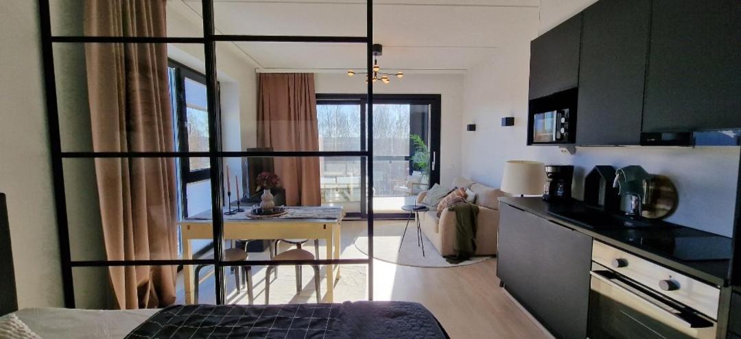 Modern Apartment Near Tampereen Messukeskus, With Own Private And Free Parking Zewnętrze zdjęcie
