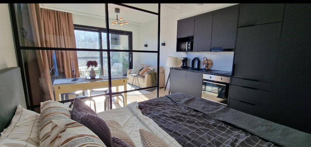 Modern Apartment Near Tampereen Messukeskus, With Own Private And Free Parking Zewnętrze zdjęcie